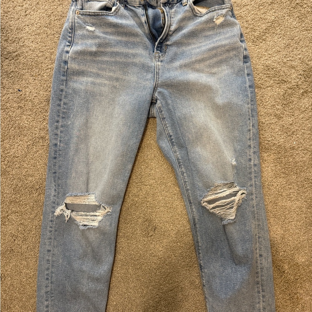 American Eagle Outfitters Light Blue Distressed Boyfriend Jeans